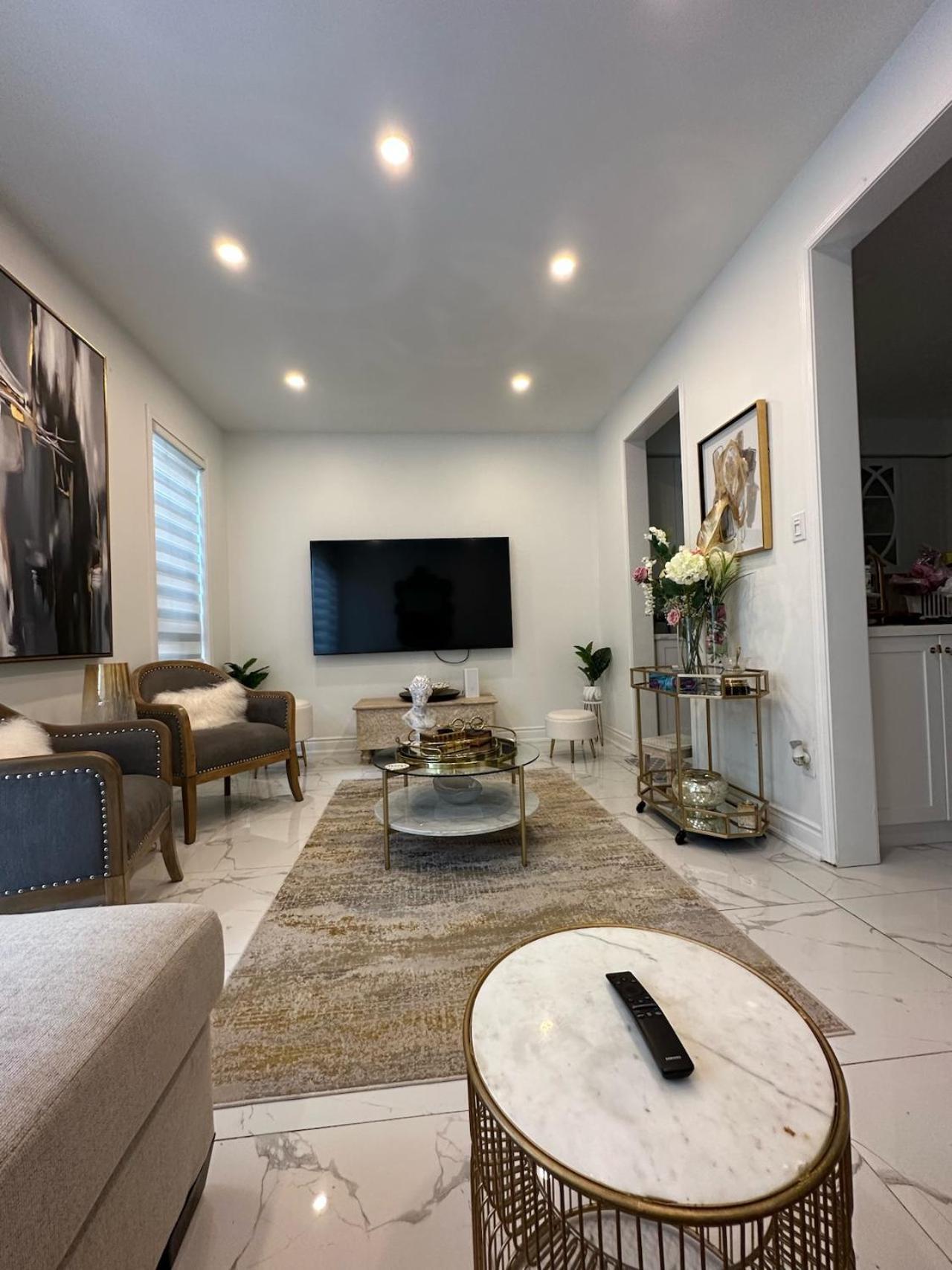 Luxury Home In Toronto Μισισάουγκα Εξωτερικό φωτογραφία