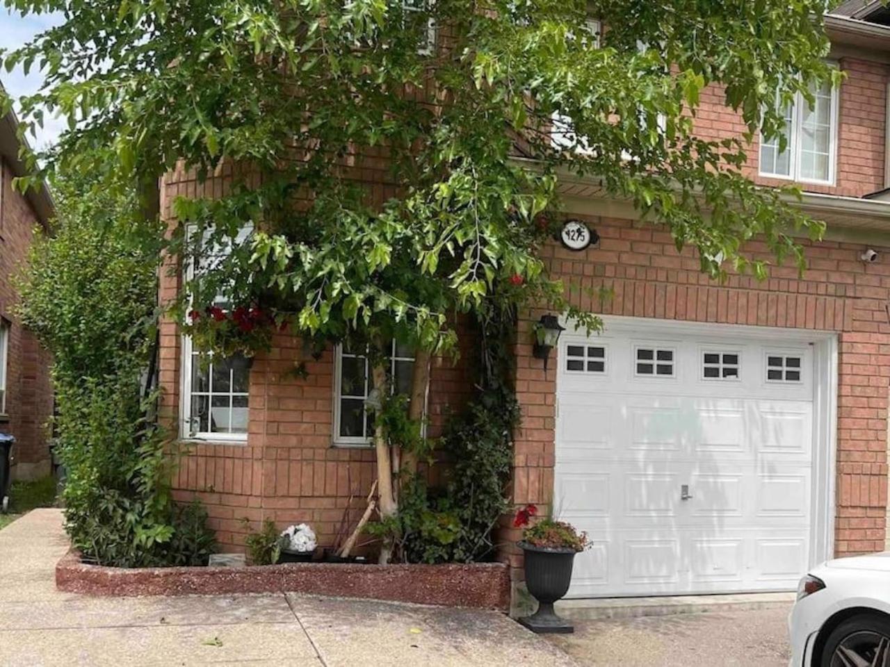 Luxury Home In Toronto Μισισάουγκα Εξωτερικό φωτογραφία