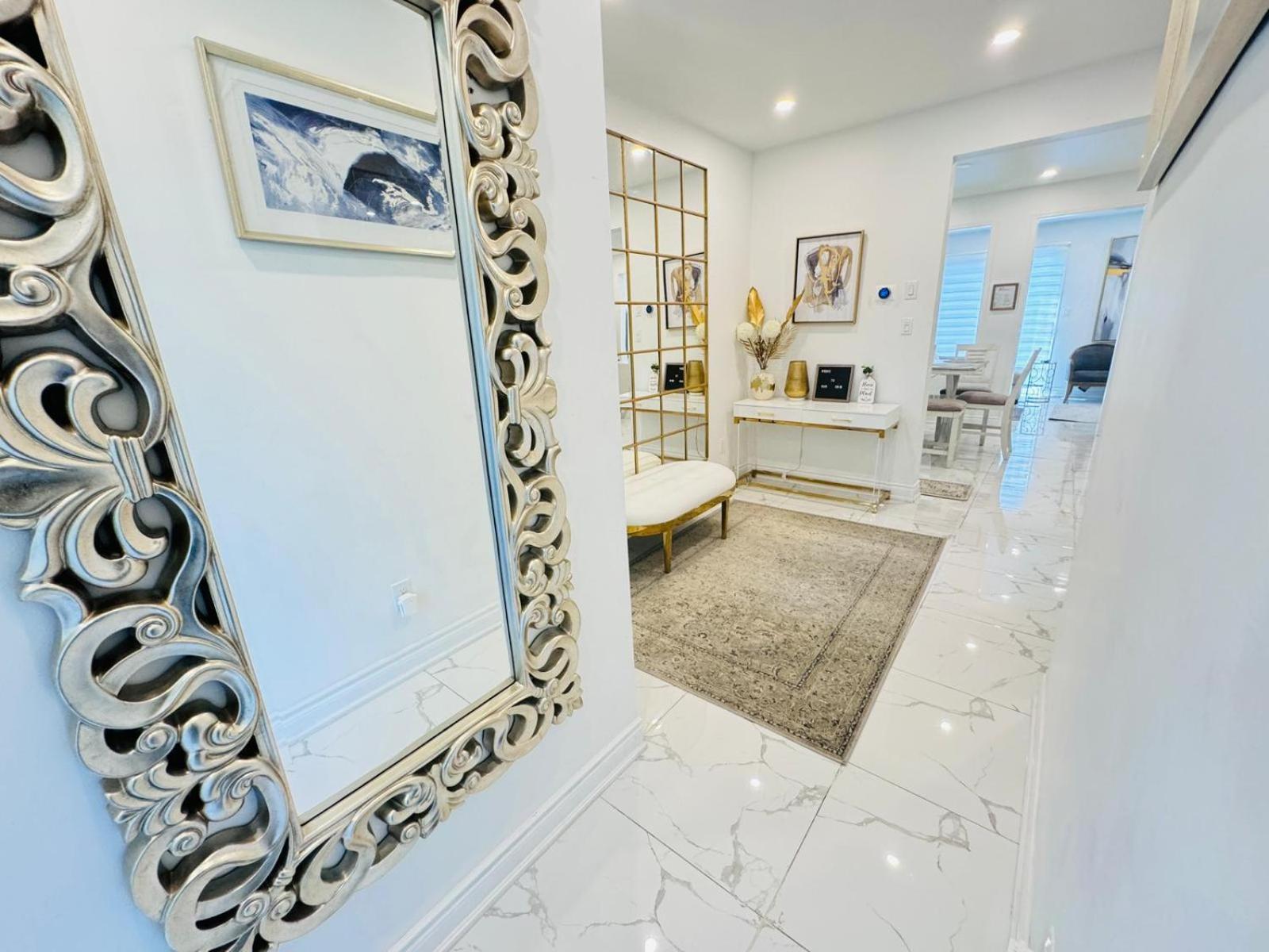 Luxury Home In Toronto Μισισάουγκα Εξωτερικό φωτογραφία